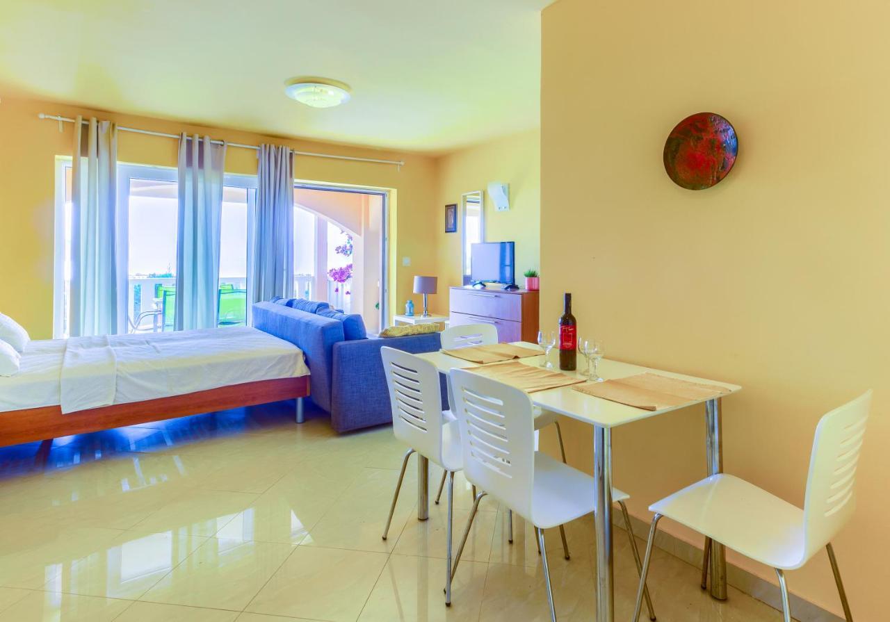 סבטי פטר Villa Hana מראה חיצוני תמונה